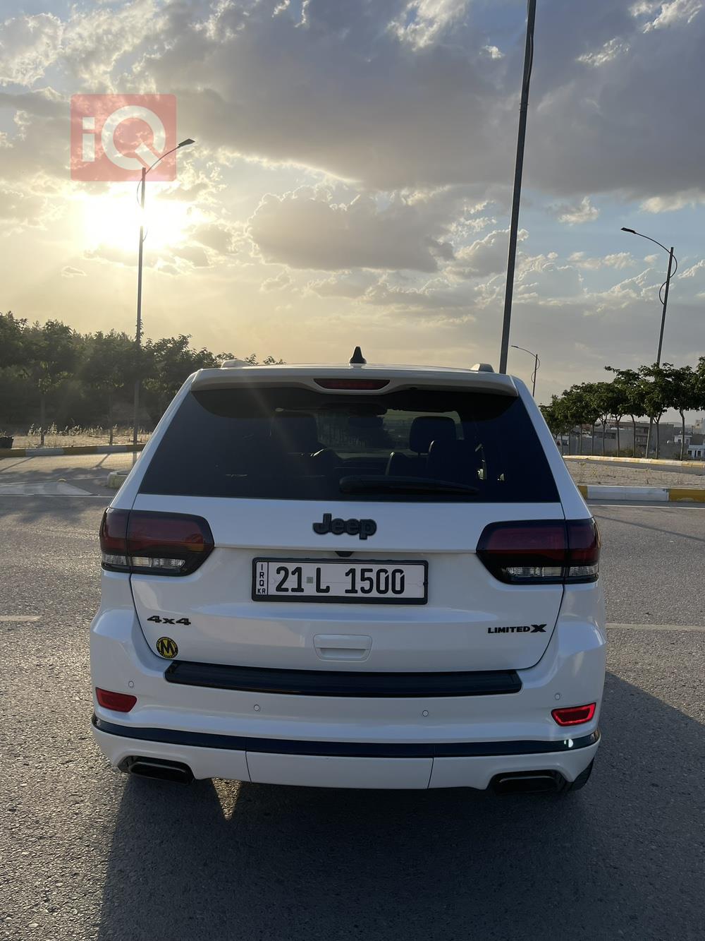 جیپ گراند شیرۆکی